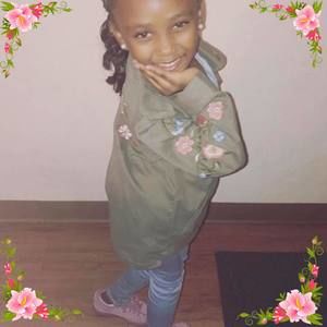 Meet your Posher, Mia